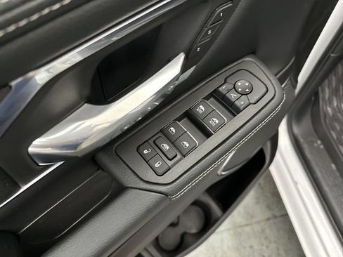 New 2026 RAM 1500 Laramie w/ Sport Appearance Package AWD/4WD image 17