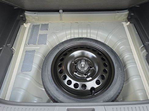 New 2025 Chevrolet Trax RS w/ Driver Confidence Package image 23