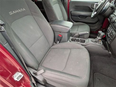 Certified 2021 Jeep Wrangler Unlimited Sahara image 35