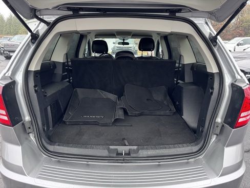 Used 2017 Dodge Journey SE image 35
