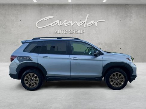 Used 2023 Honda Passport TrailSport image 17