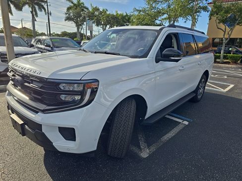 Certified 2025 Ford Expedition Max Active AWD/4WD image 2