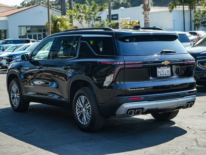 Used 2026 Chevrolet Traverse LT