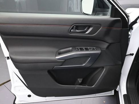 New 2026 Nissan Pathfinder Rock Creek w/ Rock Creek Premium Package AWD/4WD image 18