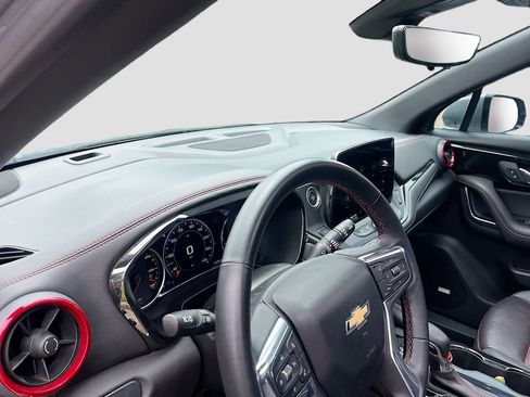 Used 2023 Chevrolet Blazer RS w/ Driver Confidence II Package FWD image 9