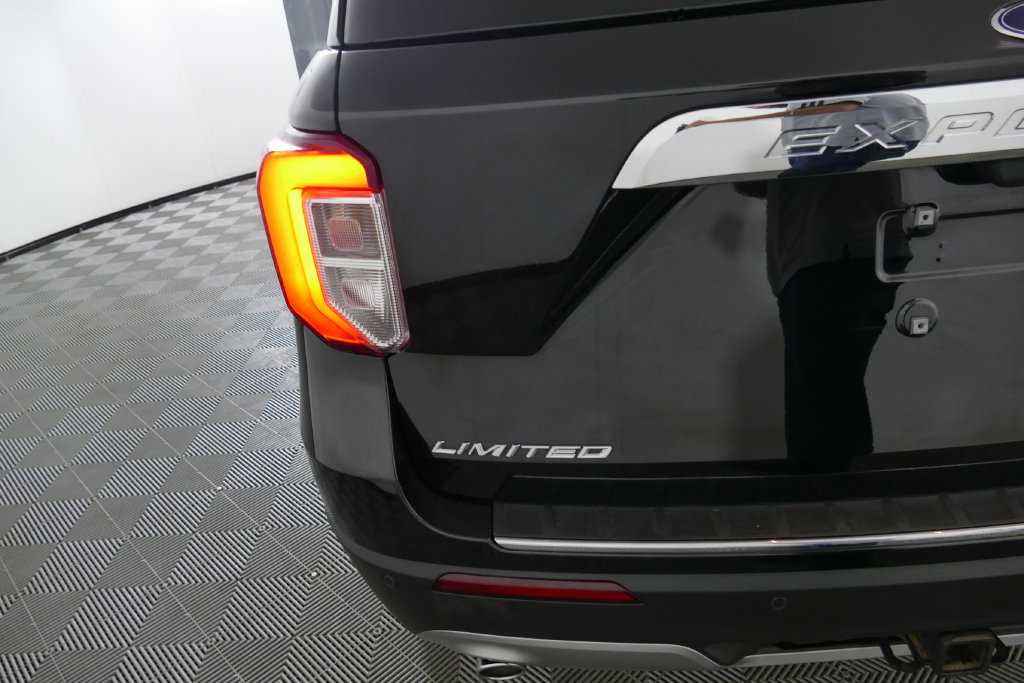 Used 2023 Ford Explorer Limited w/ Limited Technology Package AWD/4WD image 33