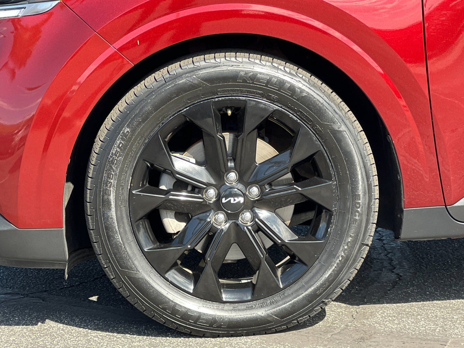 Certified 2024 Kia Carnival SX FWD image 27