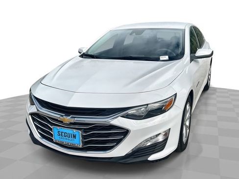 Used 2024 Chevrolet Malibu LT w/ LPO, Floor Liner Package image 1