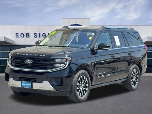 Used 2025 Ford Expedition Platinum AWD/4WD image 41