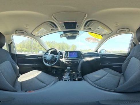 Used 2025 Toyota Camry LE FWD image 22