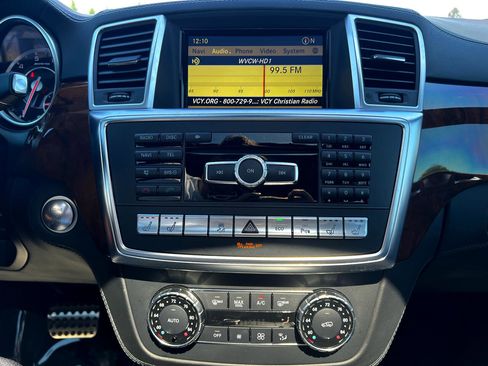 Used 2012 Mercedes-Benz ML 63 AMG 4MATIC image 16