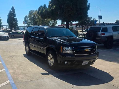 Used 2014 Chevrolet Tahoe LT RWD image 6