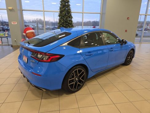 Used 2022 Honda Civic Sport Touring image 7