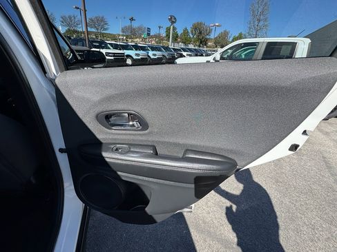 Used 2022 Honda HR-V Sport image 22