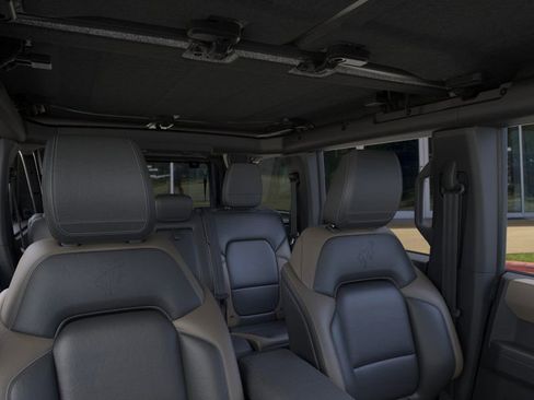 New 2025 Ford Bronco Big Bend w/ Black Diamond Package image 12