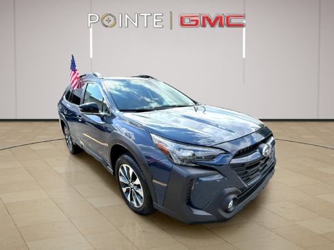 Used 2023 Subaru Outback Limited image 1