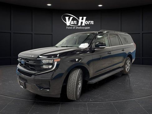 Used 2025 Ford Expedition Max Active AWD/4WD image 3
