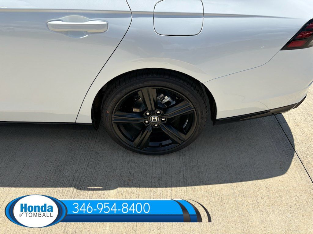 New 2026 Honda Accord Hybrid Sport-L FWD image 18