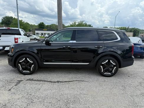 Used 2024 Kia Telluride S AWD/4WD image 7