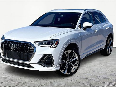 Used 2023 Audi Q3 2.0T Premium Plus w/ Premium Plus Package image 1