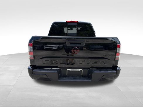 Used 2024 Nissan Frontier Pro-X RWD image 7