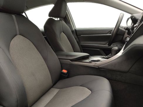 Used 2021 Toyota Camry LE FWD image 21