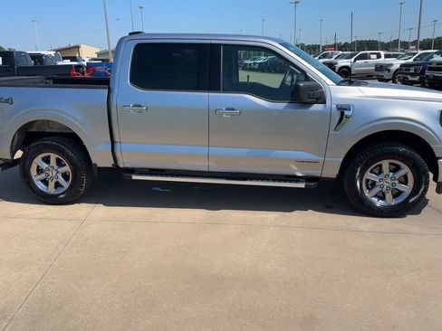 Used 2025 Ford F150 XLT w/ Equipment Group 301A Standard AWD/4WD image 8