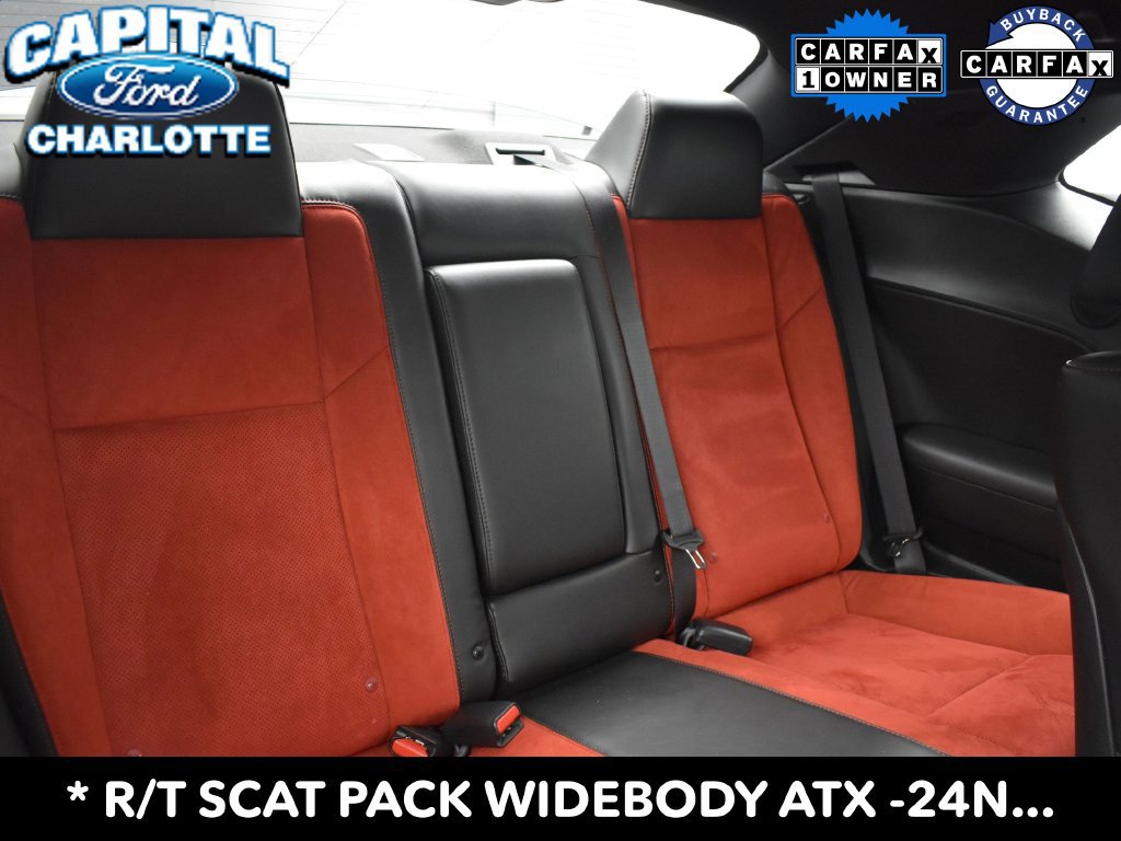 Used 2022 Dodge Challenger R/T Scat Pack RWD image 17