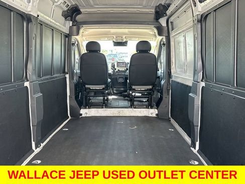 Used 2025 RAM ProMaster 2500 w/ Convenience Group FWD image 10