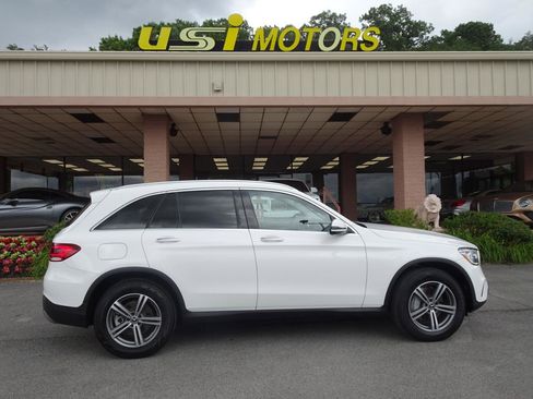Used 2020 Mercedes-Benz GLC 300 4MATIC image 2