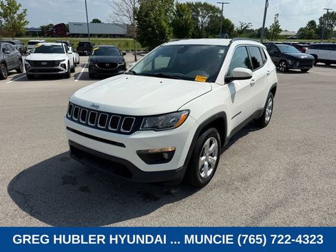 Used 2018 Jeep Compass Latitude AWD/4WD image 5