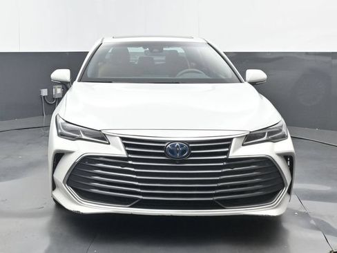 Used 2019 Toyota Avalon Limited w/ Advanced Safety Package FWD image 5