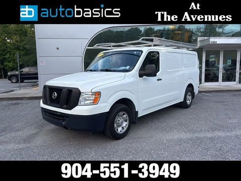 Used 2021 Nissan NV 2500 SV RWD image 1