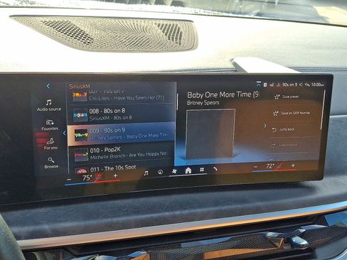 Certified 2024 BMW X5 xDrive50e w/ Premium Package image 18