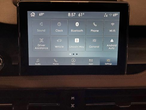 Used 2022 Lincoln Corsair FWD w/ Equipment Group 101A image 25