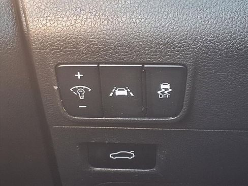 Used 2022 Kia K5 LXS image 13