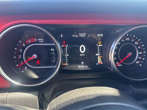 Used 2022 Jeep Gladiator Rubicon w/ Cold Weather Group image 20