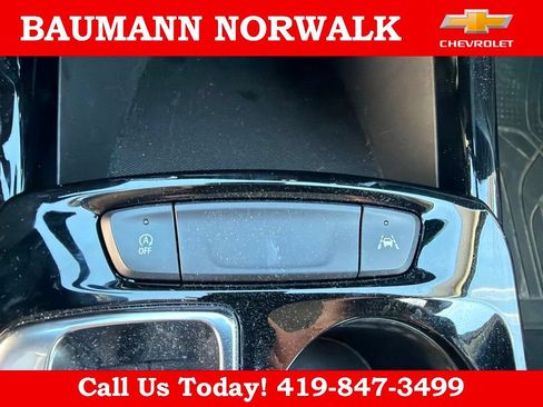 Used 2025 Chevrolet Trax ACTIV w/ Driver Confidence Package FWD image 27