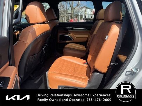 Used 2025 Kia Telluride SX Prestige X-Line image 9