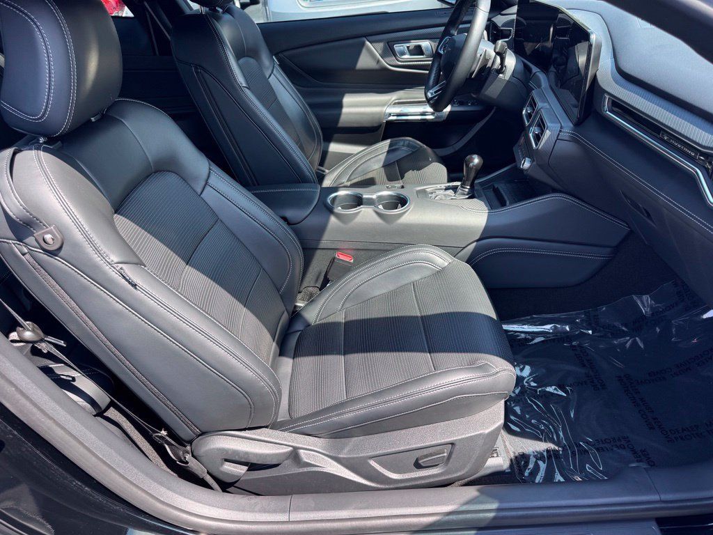 Used 2024 Ford Mustang GT Premium RWD image 28