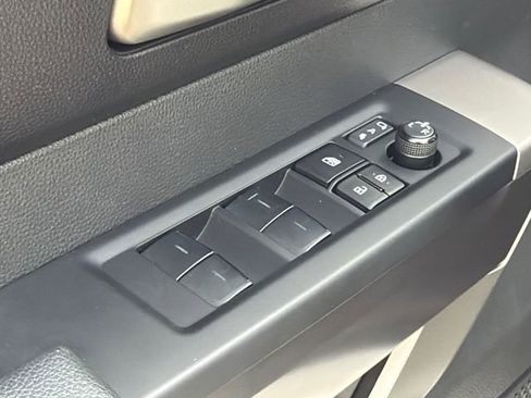 Used 2025 Toyota Sequoia SR5 AWD/4WD image 22