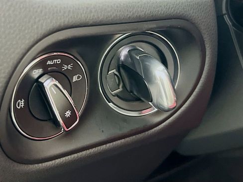 New 2026 Porsche Macan image 11