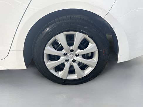 Used 2024 Toyota Corolla LE FWD image 36