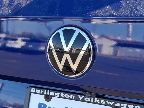 Certified 2022 Volkswagen Taos SE FWD image 30