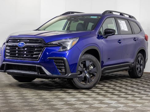 Used 2026 Subaru Ascent Premium AWD/4WD image 2