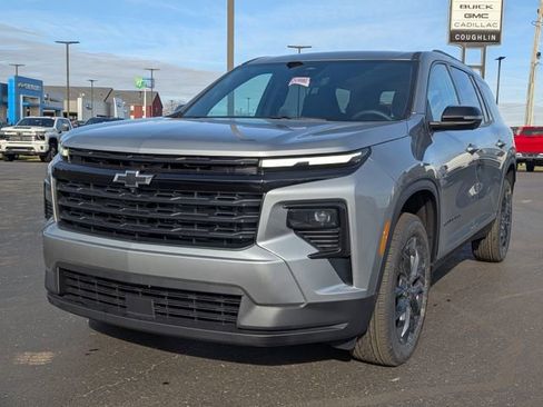 New 2026 Chevrolet Traverse LT w/ Midnight/Sport Edition image 3