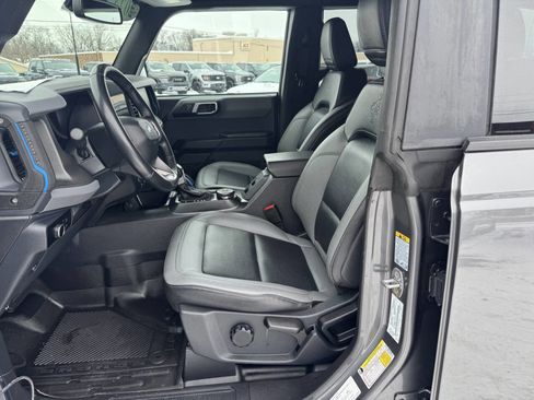 Used 2024 Ford Bronco Black Diamond w/ Sasquatch Package image 5