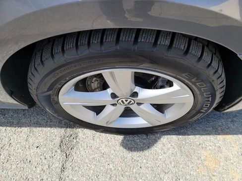 Used 2013 Volkswagen Passat 2.5 SE FWD image 31