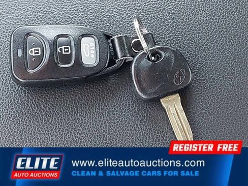 Used 2019 Hyundai Elantra SE w/ Cargo Package image 22