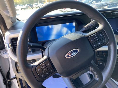 Used 2024 Ford F250 XLT w/ XLT Premium Package image 17